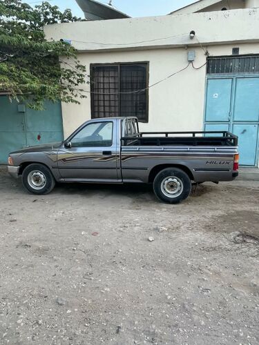 TOYOTAH HILUX OLD 0696002320