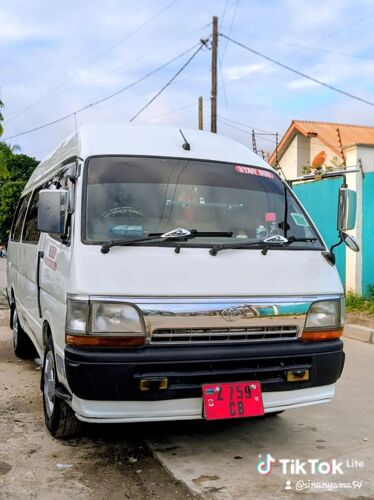 Toyota Hiace 