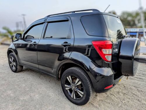 Toyota ruts kali sana ipo mwaz