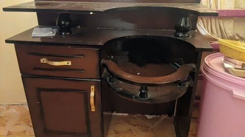 Dressing table 