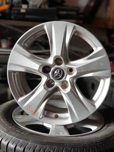 GENUINE TOYOTA 17 INCH RIM