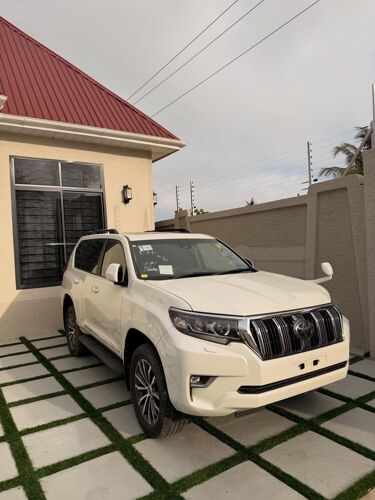 Toyota LANDCRUISER prado 