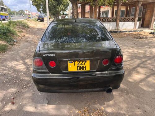Altezza six