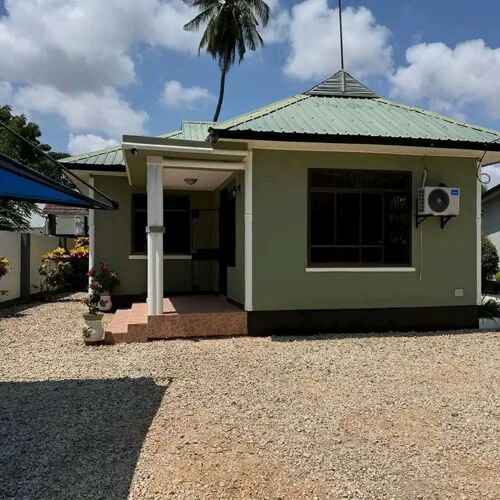 MBEZI BEACH ROOM2 ZAKULALA 