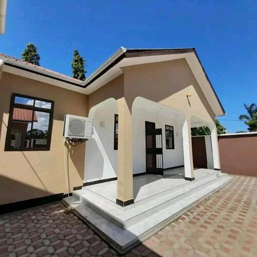 HOUSE FOR RENT WITH AC AT KIGAMBONI KISOTA