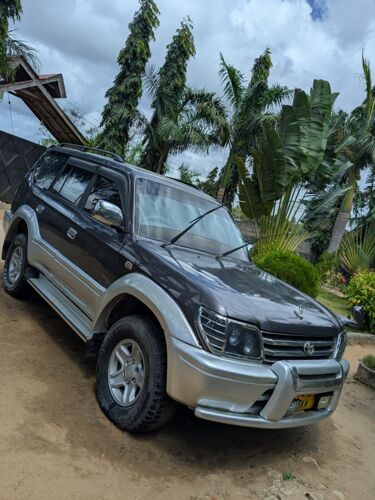 LandCruiser prado 3rz petrol 