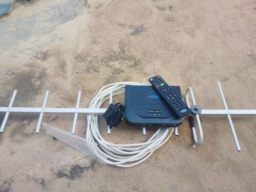 Kisimubuzi Cha AZAM Cha ANTENA