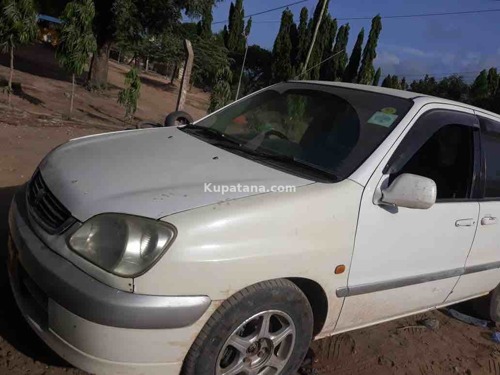 Toyota Raum Old Model (Dek)