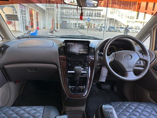 TOYOTA HARRIER OLD MODEL 