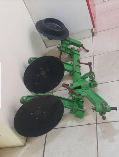 DISC PLOUGH FOR TRACTOR