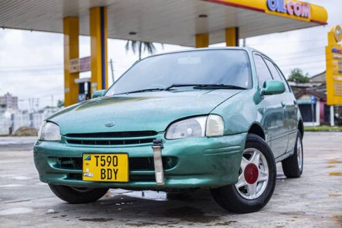 NAUZA TOYOTA STARLET 