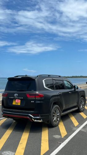 Landcruiser LC300 Petrol Auto 