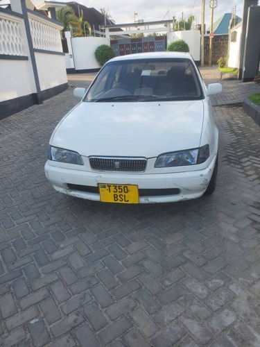 NAUZA TOYOTA SPRINTER 