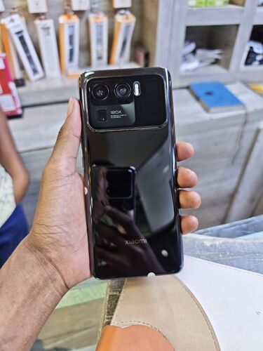Xiaomi 11 Ultra