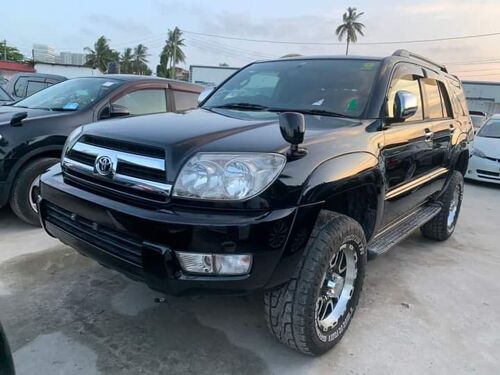 Hilux nauza new safi sana