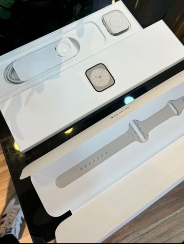 Apple watch series 8