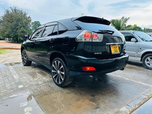 TOYOTA HARRIER 2004