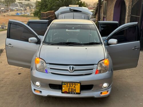 TOYOTA IST CC 1290 FULL AC